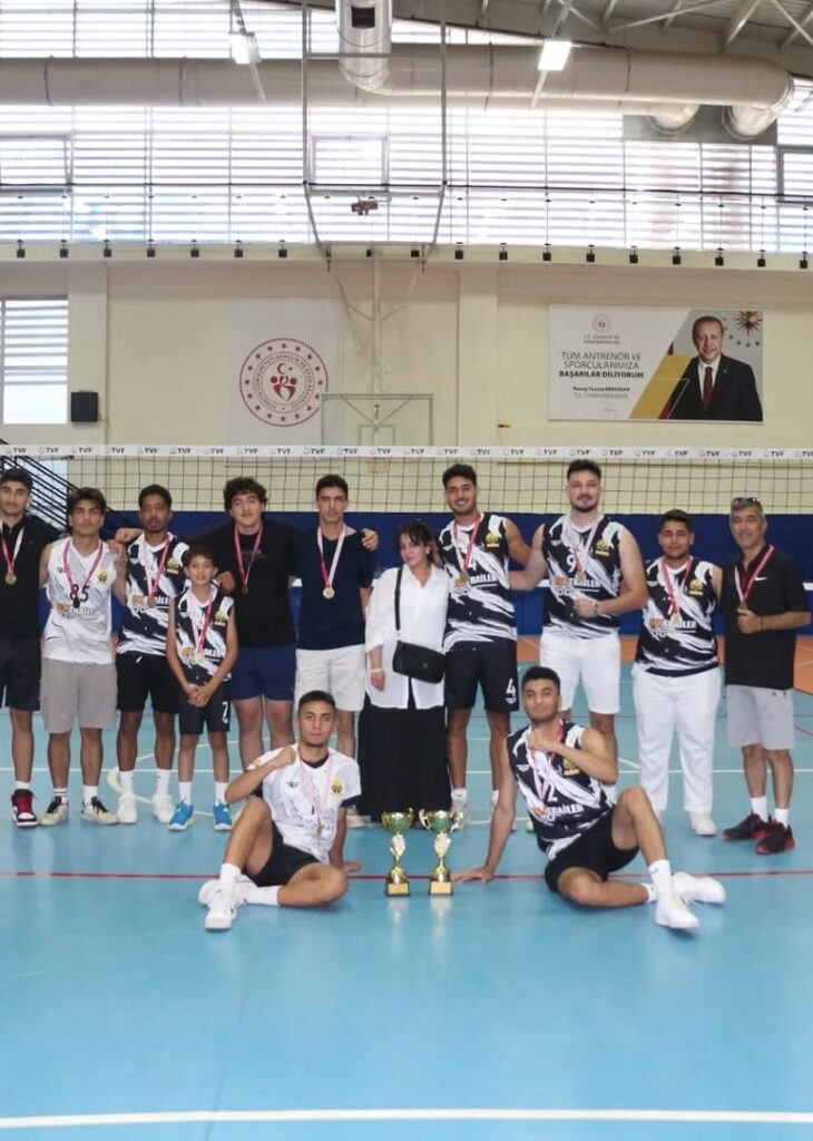 YILDIZ VE GENÇ ERKEK VOLEYBOL TAKIMIMIZ ANTALYA ŞAMPİYONU