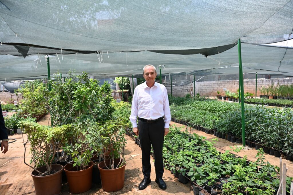 Kocagöz, “Kepez üreten bir belediye”